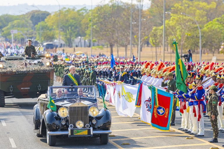 Presidente Lula no desfile de 7 de Setembro